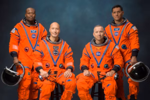 Can NASA really land astronauts on the moon by 2028?