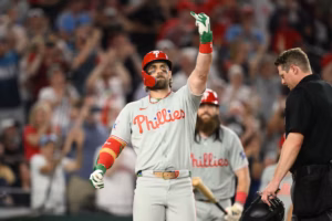 Bryce Harper and Derek Hill cap Phillies’ third straight ninth inning rally in 10-5 win over Nationals