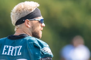 Zach Ertz explains why he (and Jason Kelce) went blond and gets emotional sharing Eagles memories on ‘New Heights’