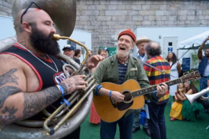 Irish singer Glen Hansard loved coming to Philadelphia. Here, he worked on an album for a year and shoveled snow for the first time.