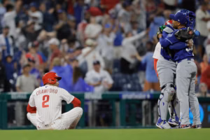 Phillies’ costly baserunning blunder highlights a rain-delayed 2-1 loss to the Dodgers