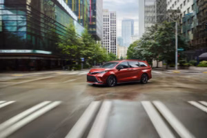 2026 Toyota Sienna: A Superior ride — and dressing room — through the North Country