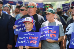 With no deal in place, Peco workers are on strike