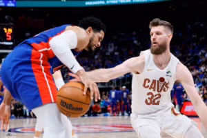 From ‘White Blanket’ defense to his rural roots, here’s what to know about new Sixers forward Dean Wade