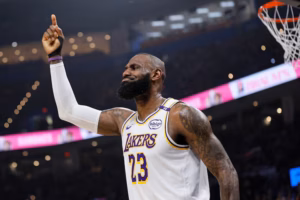‘Definitely championship or bust’: What Allen Iverson, Charles Barkley, NBA legends and media stars said about LeBron to the Sixers
