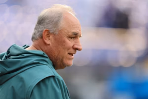 Defensive coordinator Vic Fangio’s wish for variety was granted at Eagles-Patriots joint practice. What he watched wasn’t always pretty.