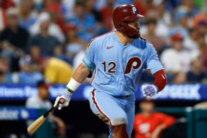 Kyle Schwarber breaks his slump as Phillies collect season-high eight doubles in 7-3 win vs. Nationals