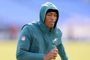 Eagles practice observations: Jalen Hurts tosses another middle-field INT; Michael Carter II gets the pick; DeVonta Smith ready for Patriots