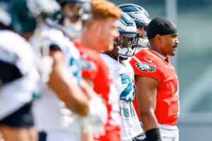 Eagles-Patriots joint practice observations: Jalen Hurts and offense struggle until the end; Riq Woolen and pass defense strike back